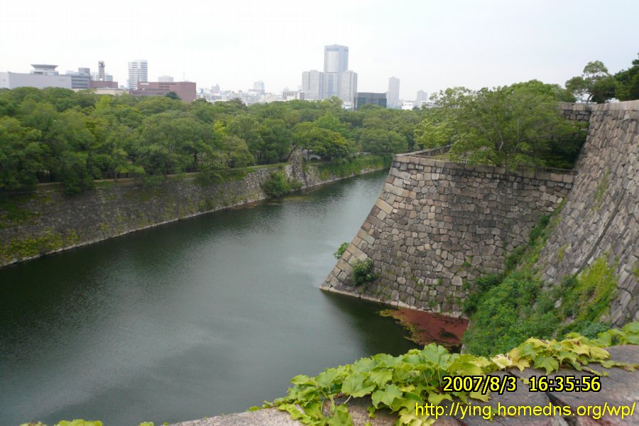 大阪城的內護城河